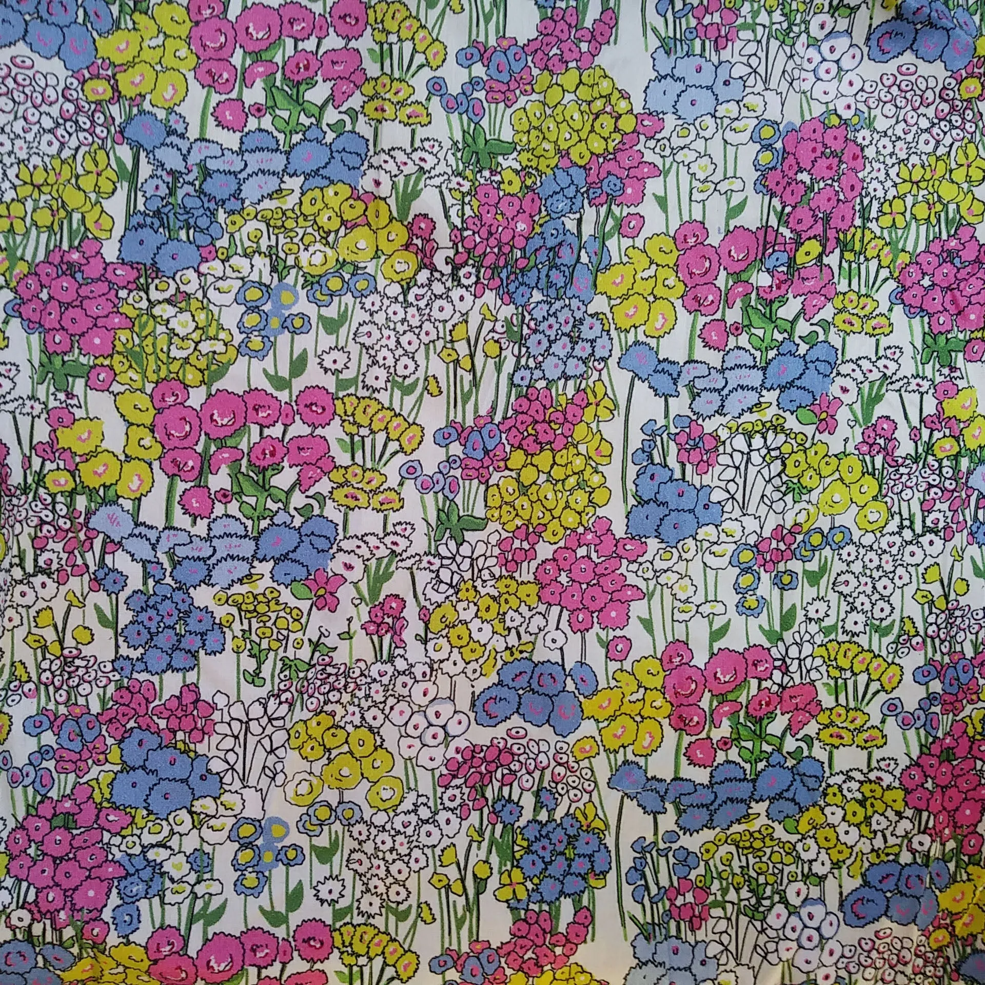 Cream Flower Garden Fabric - Cotton Sateen