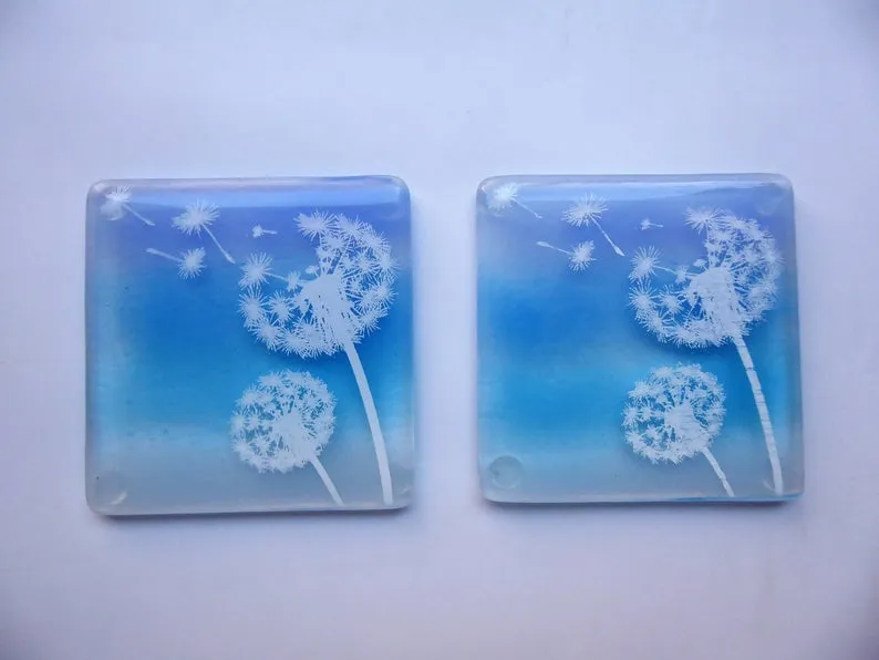 Eva Glass Design Blue and white dandelion fused glass coaster (EGD  CBD)