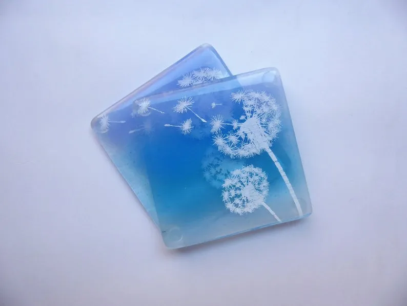 Eva Glass Design Blue and white dandelion fused glass coaster (EGD  CBD)