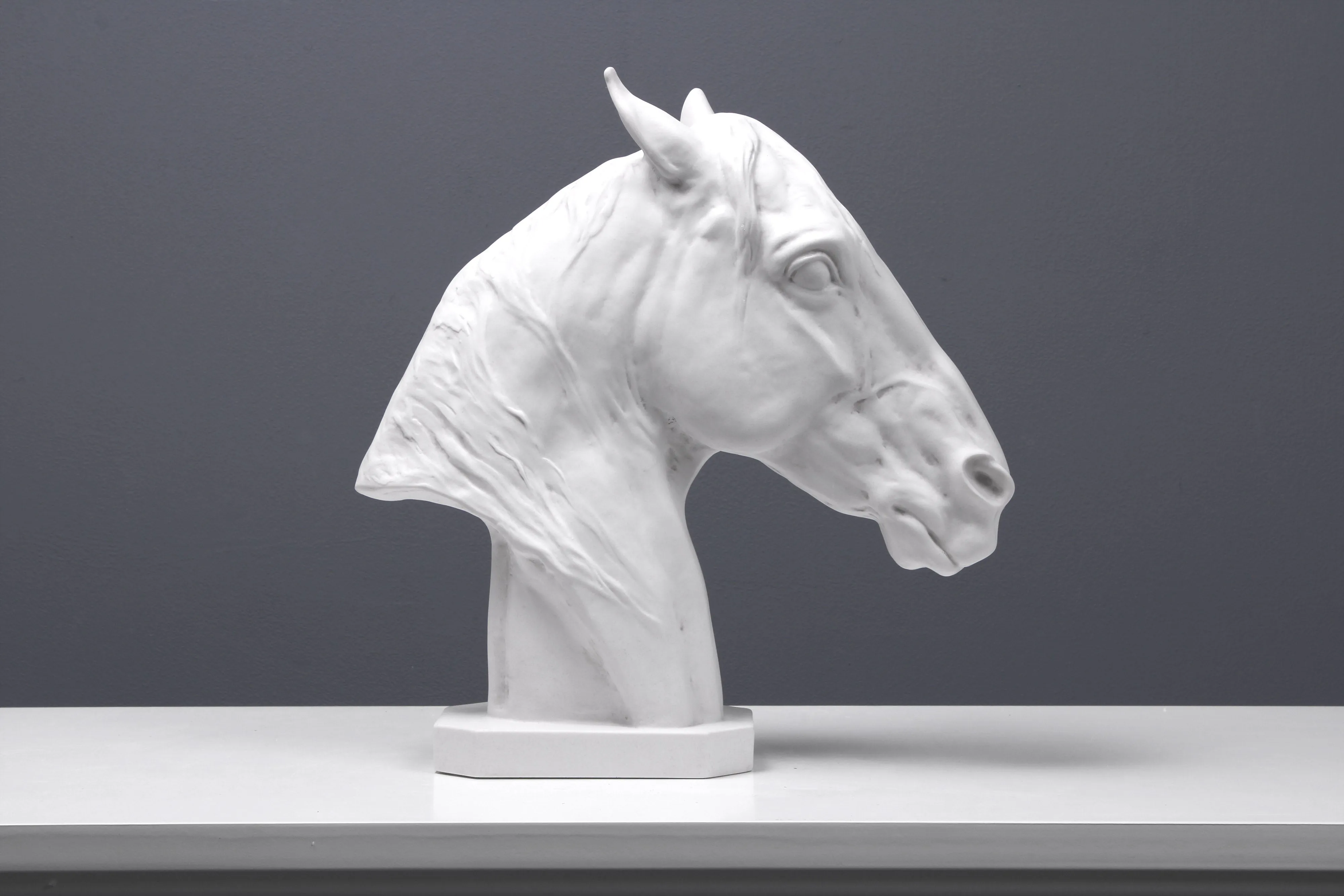 Horse Head Statue - Bust Sculpture of a Thoroughbred Horse