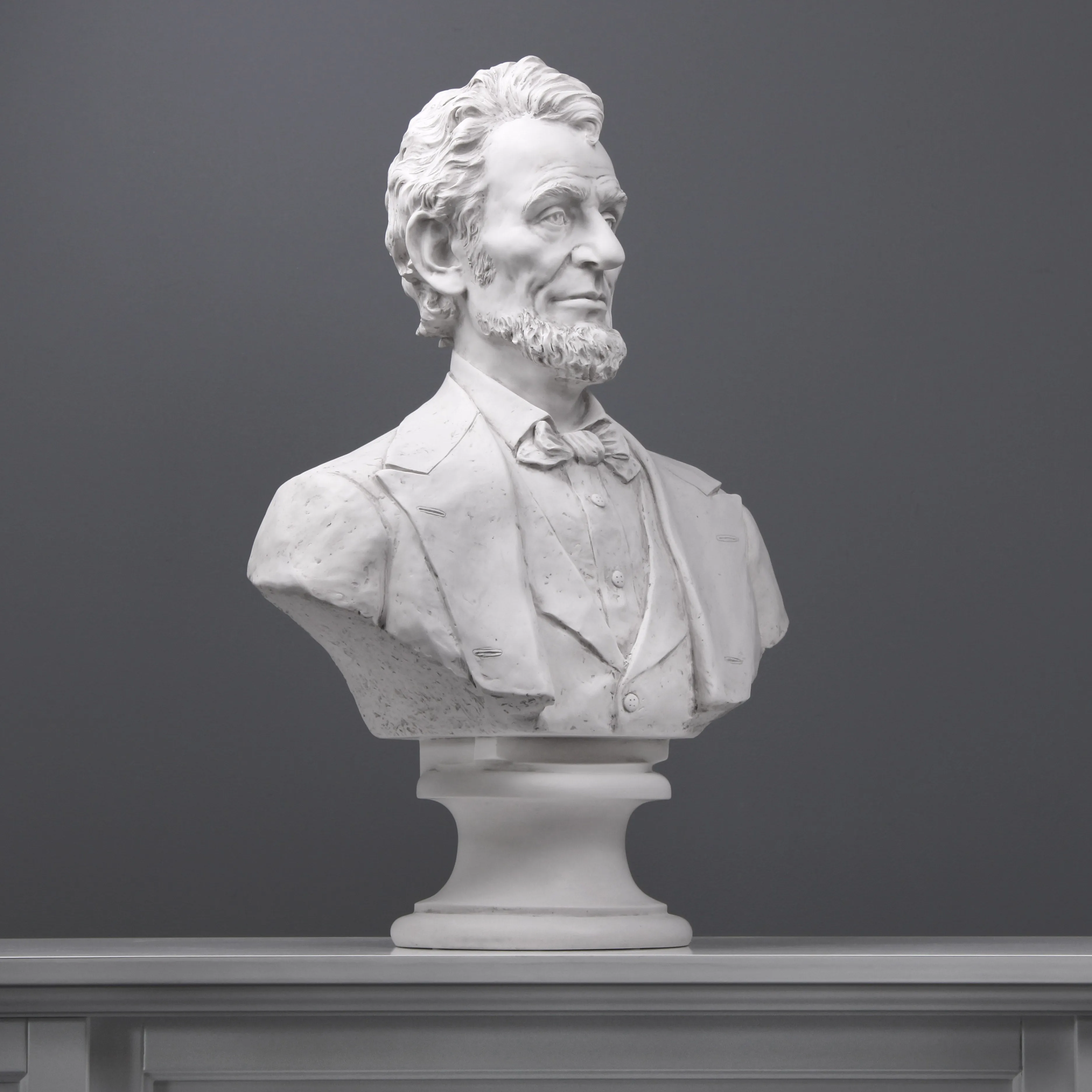 Large Abraham Lincoln Bust Sculpture - President of the United States