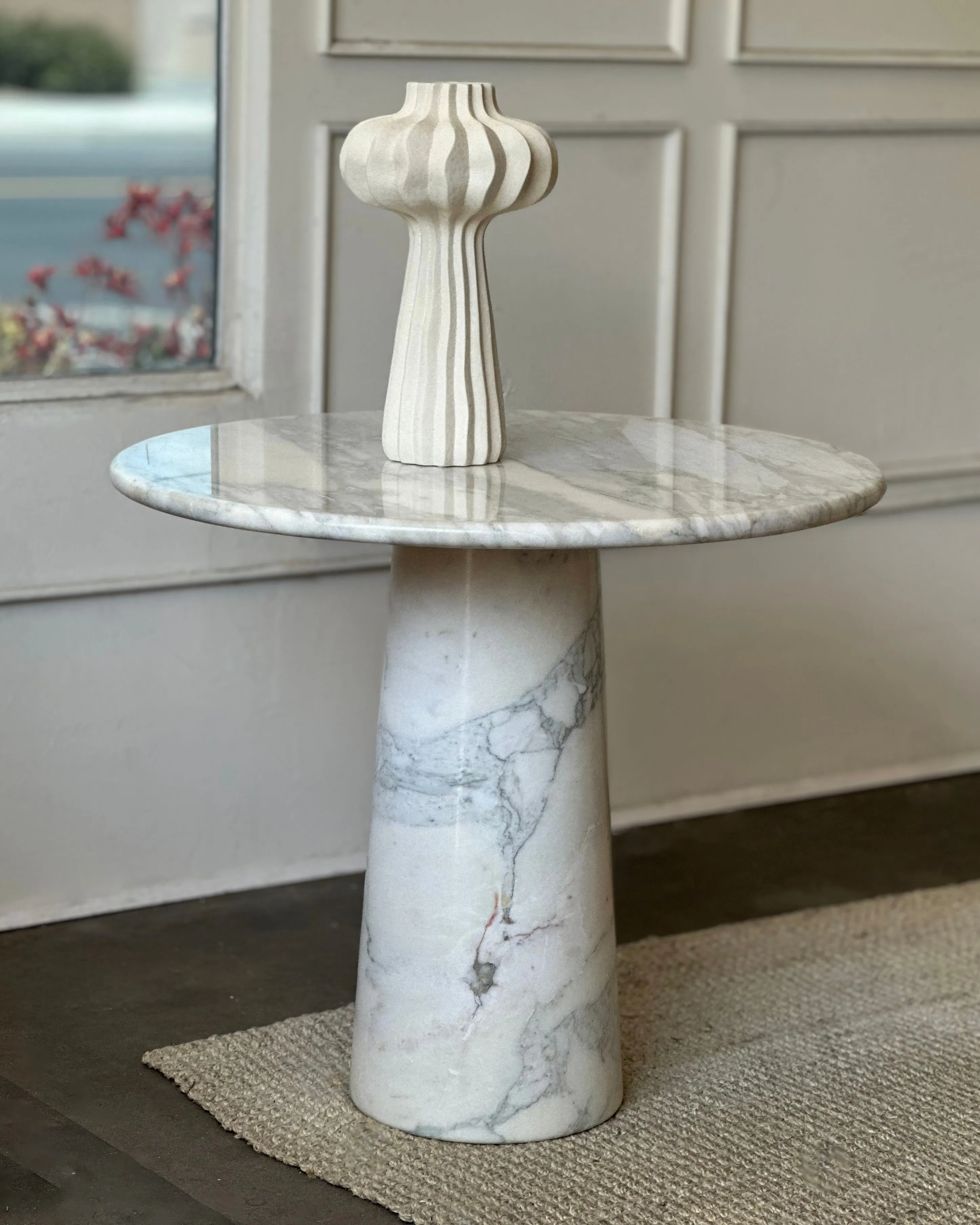 Verona Calacatta Borghini Marble Table