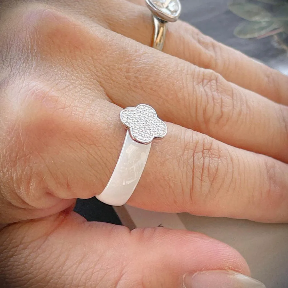 White Ceramic Clover Ring